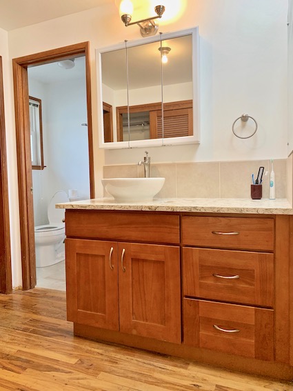 Bathroom vanity